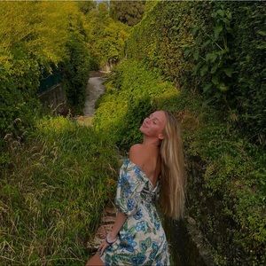 Meet your Posher, Mia